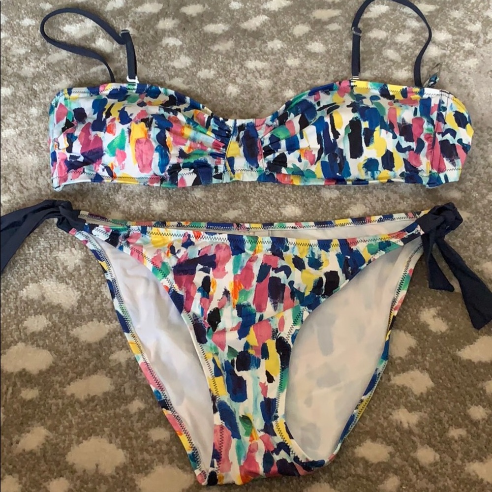 Bikini - image 1